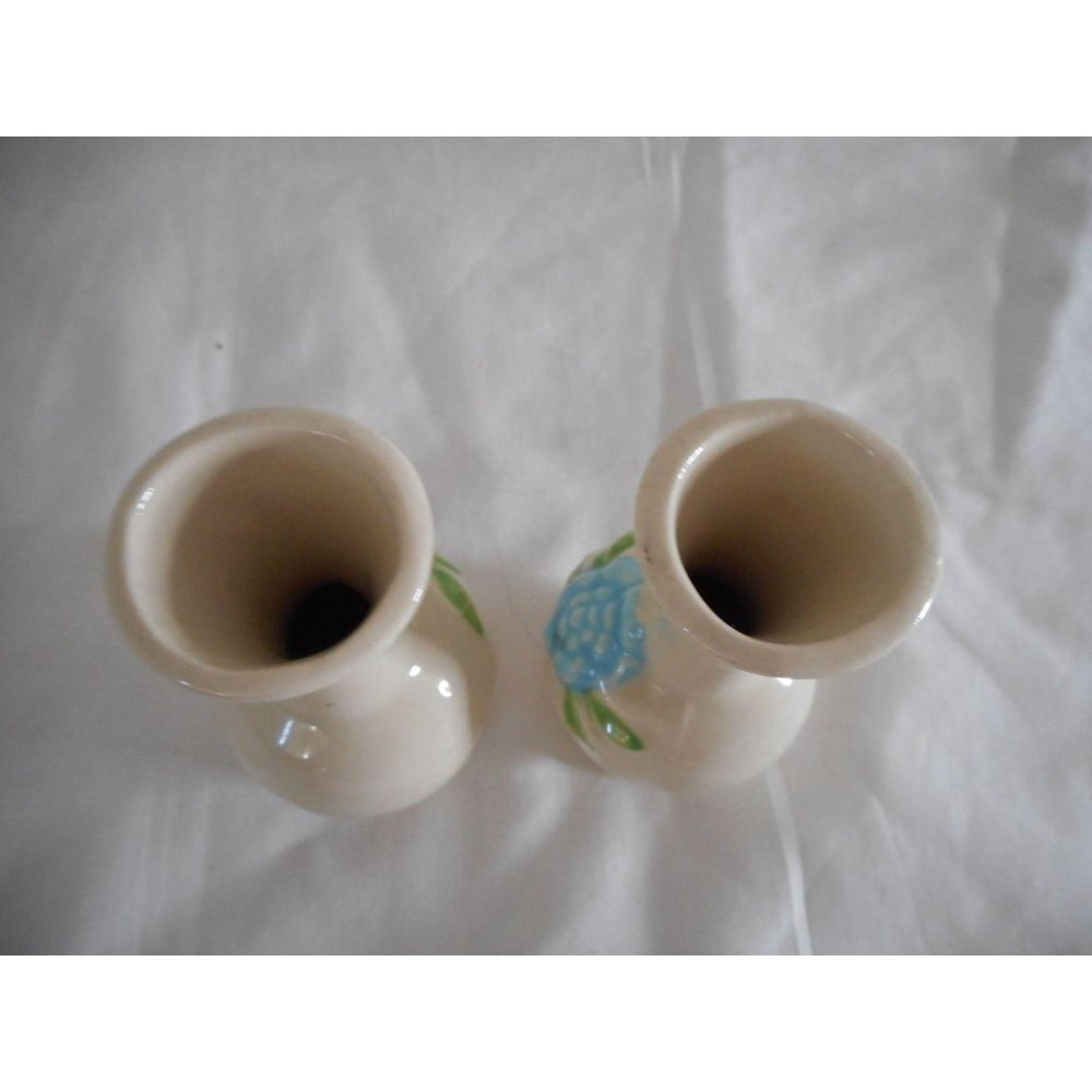 2 Vintage USA pottery blue cream floral bud vase - Picture 3 of 4